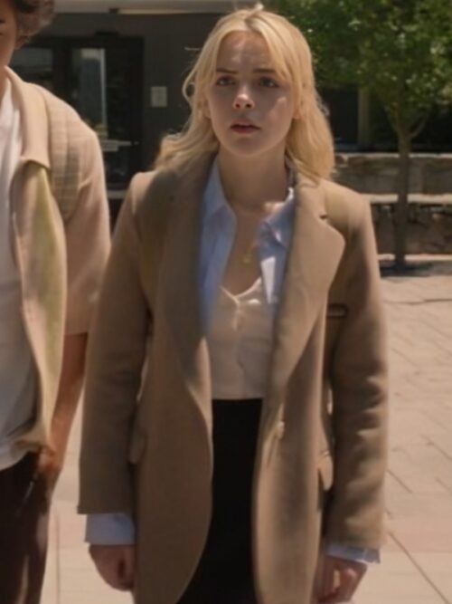 Sweethearts Kiernan Shipka Coat